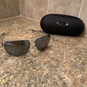 Oakley 004063 Plaintiff Squared Sunglasses